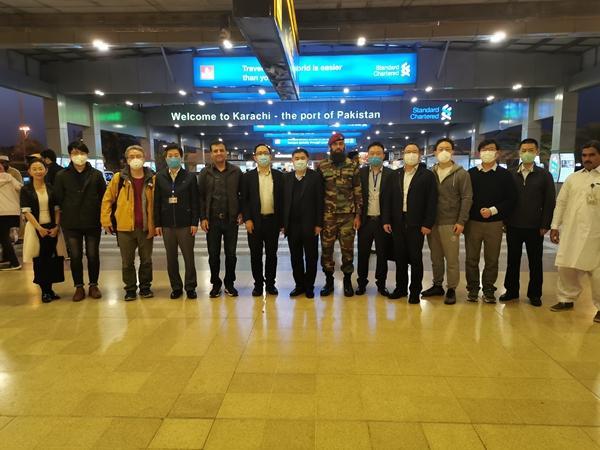 中国蝗灾防治工作组抵达巴基斯坦为巴方提供技术支持