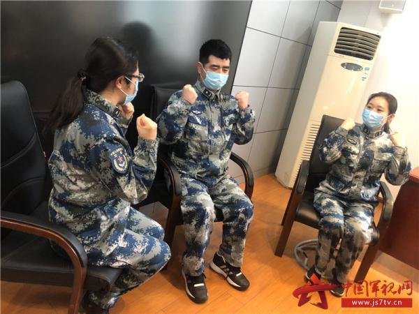 空军杭州特勤疗养中心疗养二区心理分队苦学精练 备战