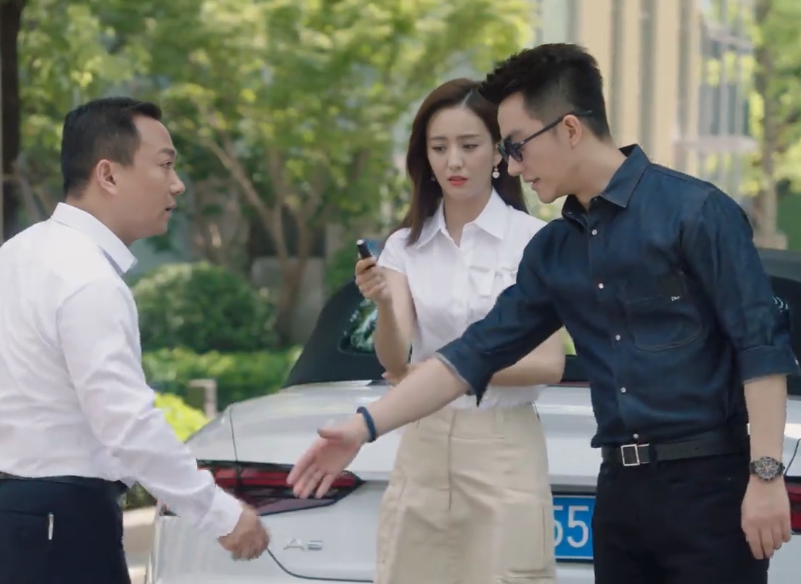 完美关系:剧情辱观众智商,卫哲江达琳主张正义,却跟客户对着干