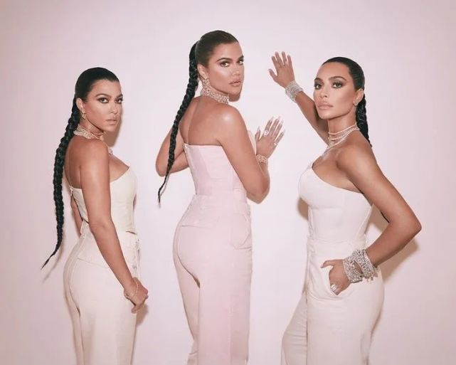 kourtney kardashian,khloe kardashian,kim kardashian