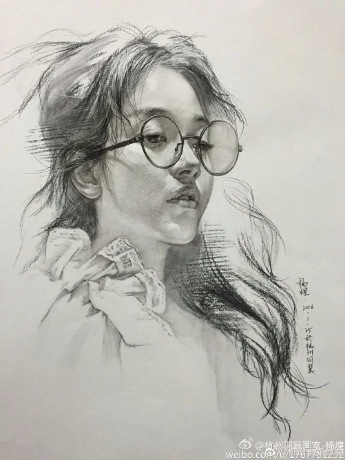 一组美女素描刷爆朋友圈~_腾讯新闻