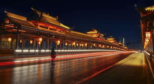 长沙经济总量超过武汉_湖南长沙涉外经济学院