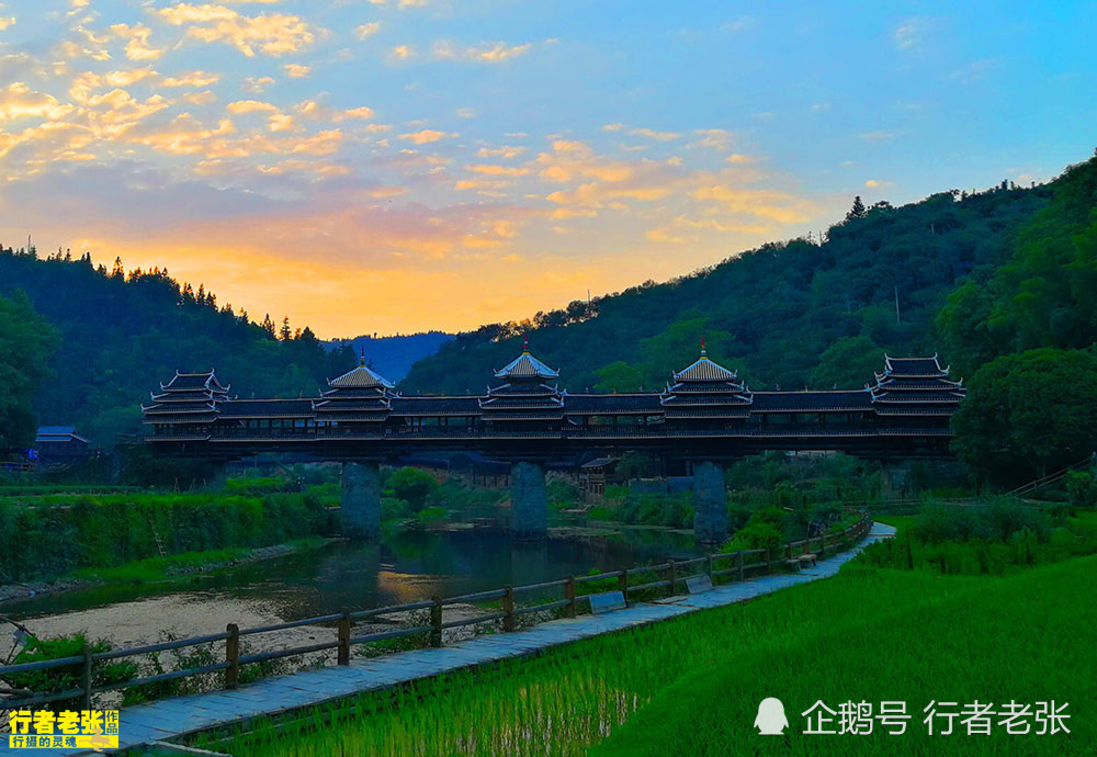 广西三江这座侗族风雨桥距今百年,侗族村寨独有,和赵州桥齐名