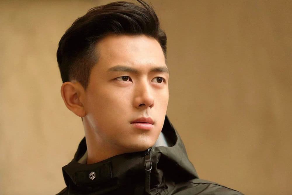李现曾出演鹿晗的mv,扮相惊艳,网友:原来你是这样的李现