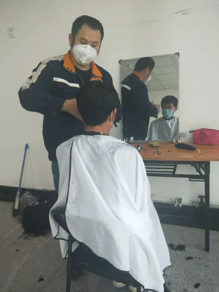 煤矿工人口罩_日本人养成戴口罩的习惯,也是在一场疫情之后(2)