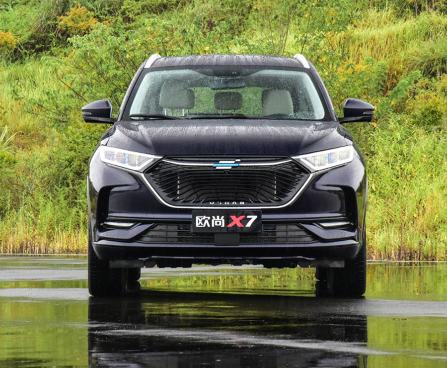 长安大5座suv,轴距2米78,仅7.77w起,关键是开到报废也