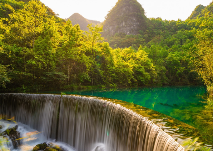 贵阳和遵义的经济总量_遵义贵阳地图