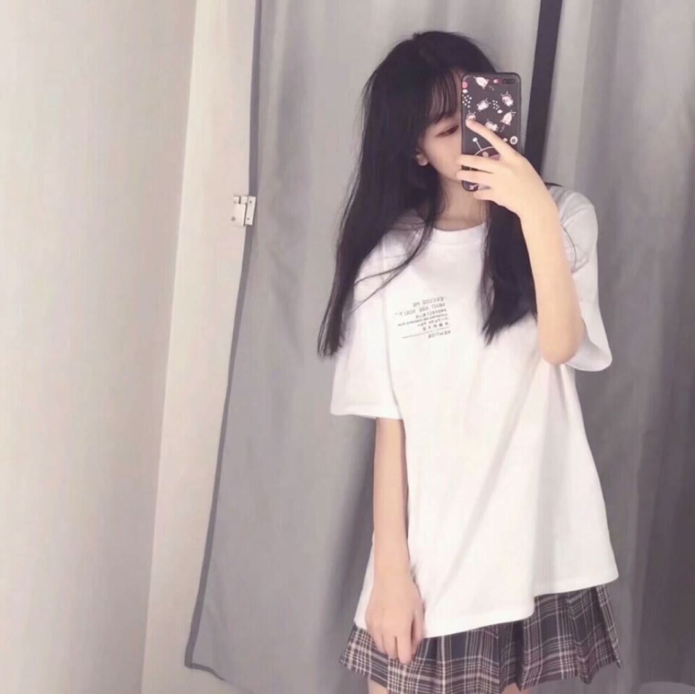 少女心爆棚的头像:喜欢的女孩子,撒起娇来那真是不得了的可爱!