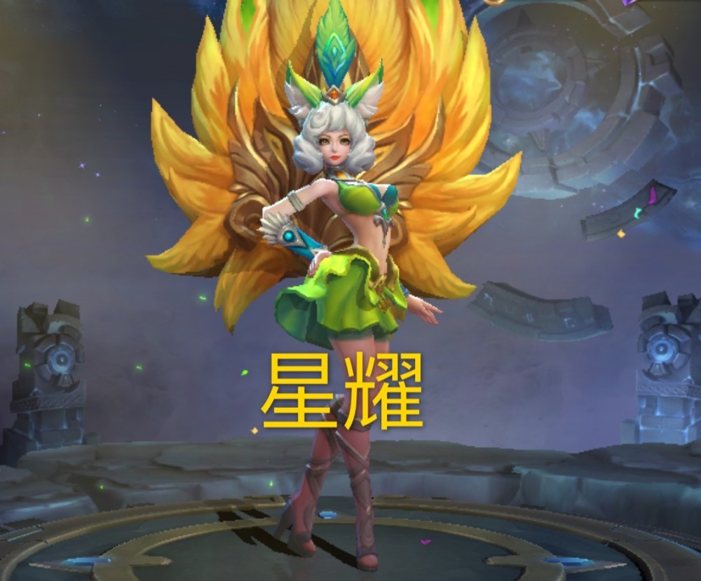 看皮肤就知道这个妲己是什么段位,新手:原皮,铂金:时之彼端,而大神用