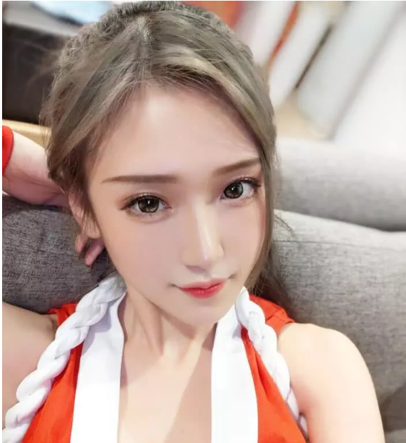 腐团儿连续两年cos不知火舞,颜值依旧在线,但却少了当初的"灵魂"!