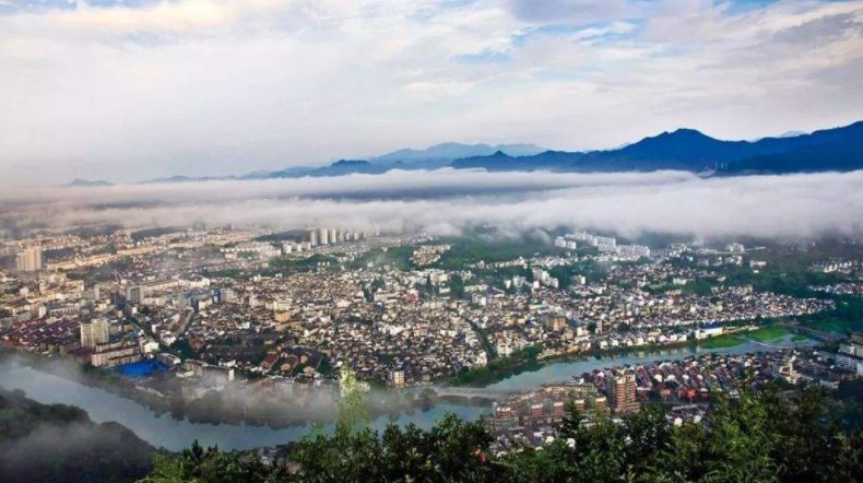 绩溪县多少人口_绩溪县龙川景区图片