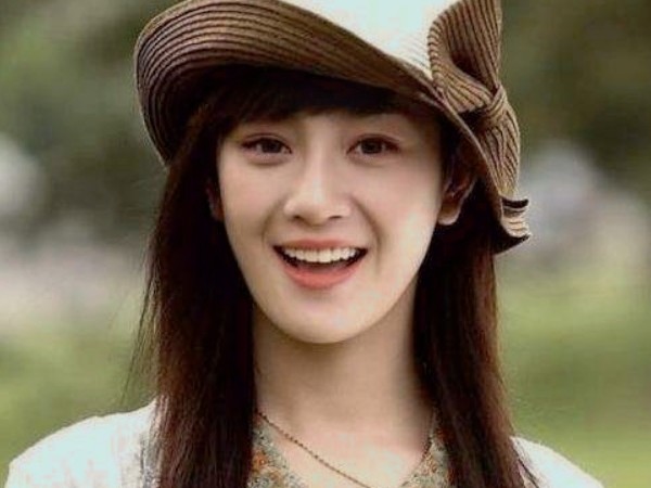 还记得《夏家三千金》杨真真吗?如今整容脸恢复,颜值