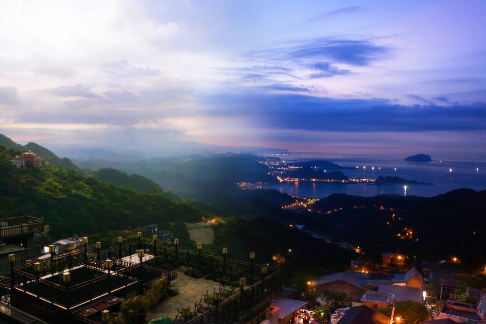 中国面积小GDP高城市_中国gdp高的城市(2)
