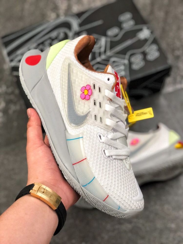颜值性能比正代还强!"超强战靴"耐克kyrie low2珊迪配色开箱