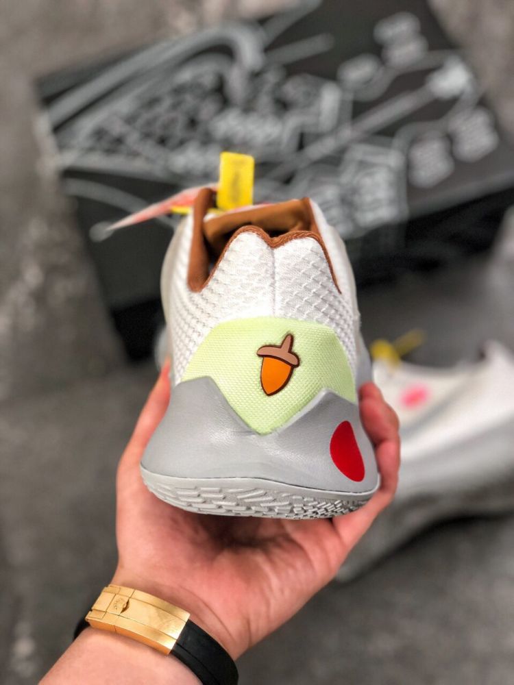 颜值性能比正代还强!"超强战靴"耐克kyrie low2珊迪配色开箱