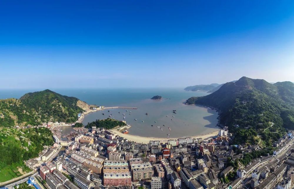 注意!受台风"烟花"影响,苍南县五大国有景区,矾山福德湾景区暂时关闭