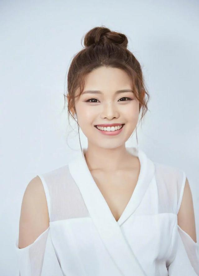 莫小贝演偶像剧女主被嘲这样的经历任素汐鄂靖文也有过