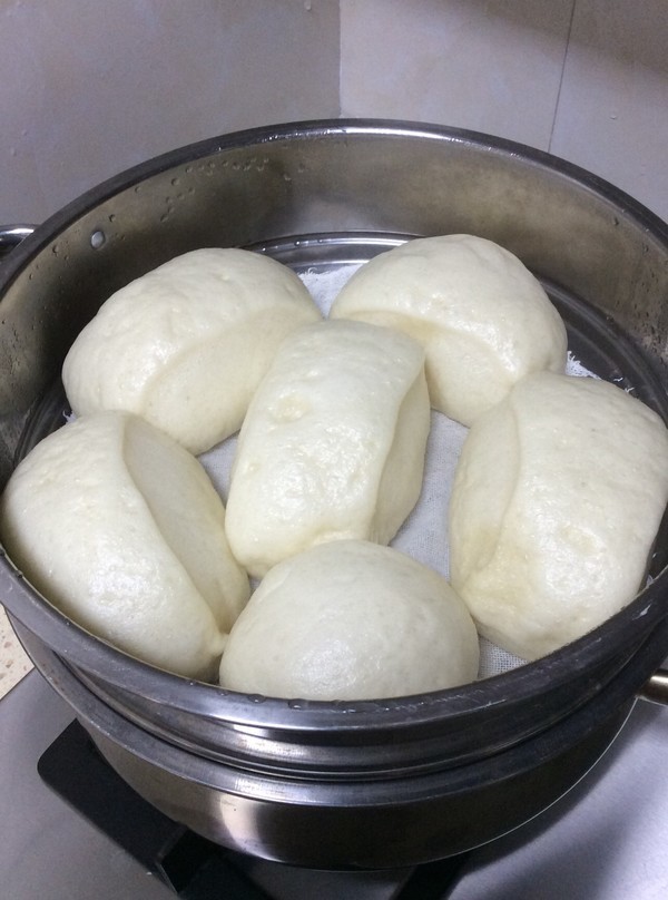 蒸馒头别只加酵母,多加这两味料,30分钟发满盆,暄软有嚼劲