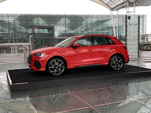 4.5秒&ldquo;破百&rdquo; 全新奥迪RS Q3实车亮相