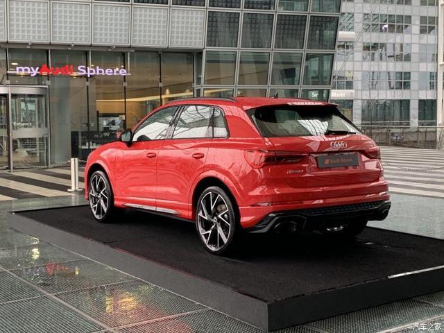 4.5秒&ldquo;破百&rdquo; 全新奥迪RS Q3实车亮相