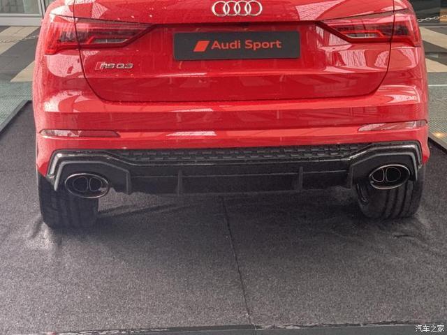 4.5秒&ldquo;破百&rdquo; 全新奥迪RS Q3实车亮相