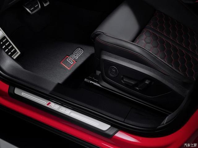 4.5秒&ldquo;破百&rdquo; 全新奥迪RS Q3实车亮相