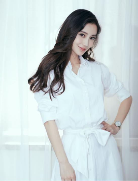 杨颖穿衣真是大胆,这几套活动裙装穿搭,让你重要场合变身时髦精 杨颖穿衣真是大胆,这几套活动裙装穿搭,让你重要场合变身时髦精