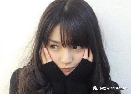大饼脸就是不美的脸型吗？不是的，这里有她们最适合的9款长发！