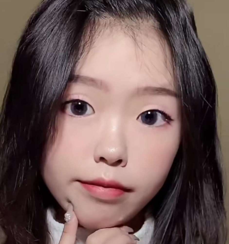 小学生脸上画"清纯白莲花妆,开局:有点自知之明,最后:小姐姐恋爱吗?