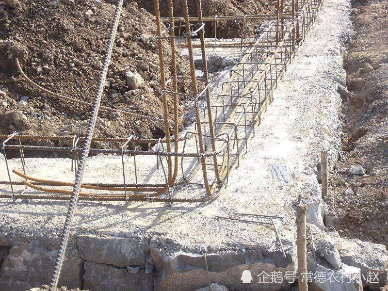 现在农村建三嘣楼房必要要做地圈梁吗?