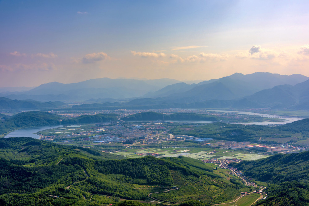 桓仁附近旅游景点大全，桓仁附近旅游景点大全介绍？