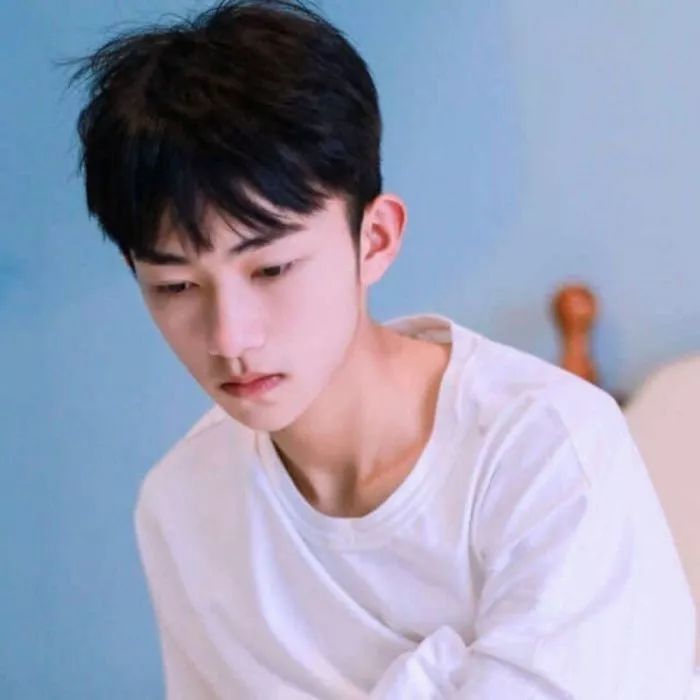 高冷帅气男生头像