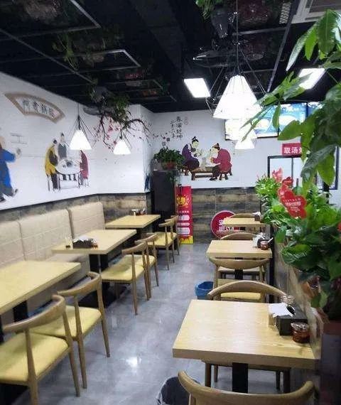 餐飲人今年很受傷,網友自述:開業第一天,生意有點慘淡……(图2)