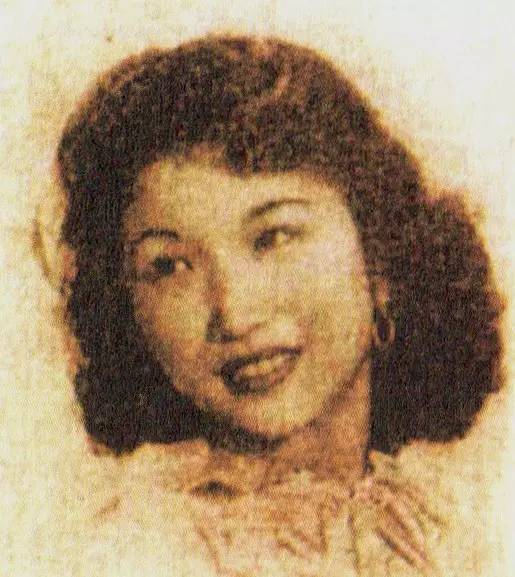 她的父亲韩惠安,老家在湖北,后来上海做生意发了大财,于1937年花了60