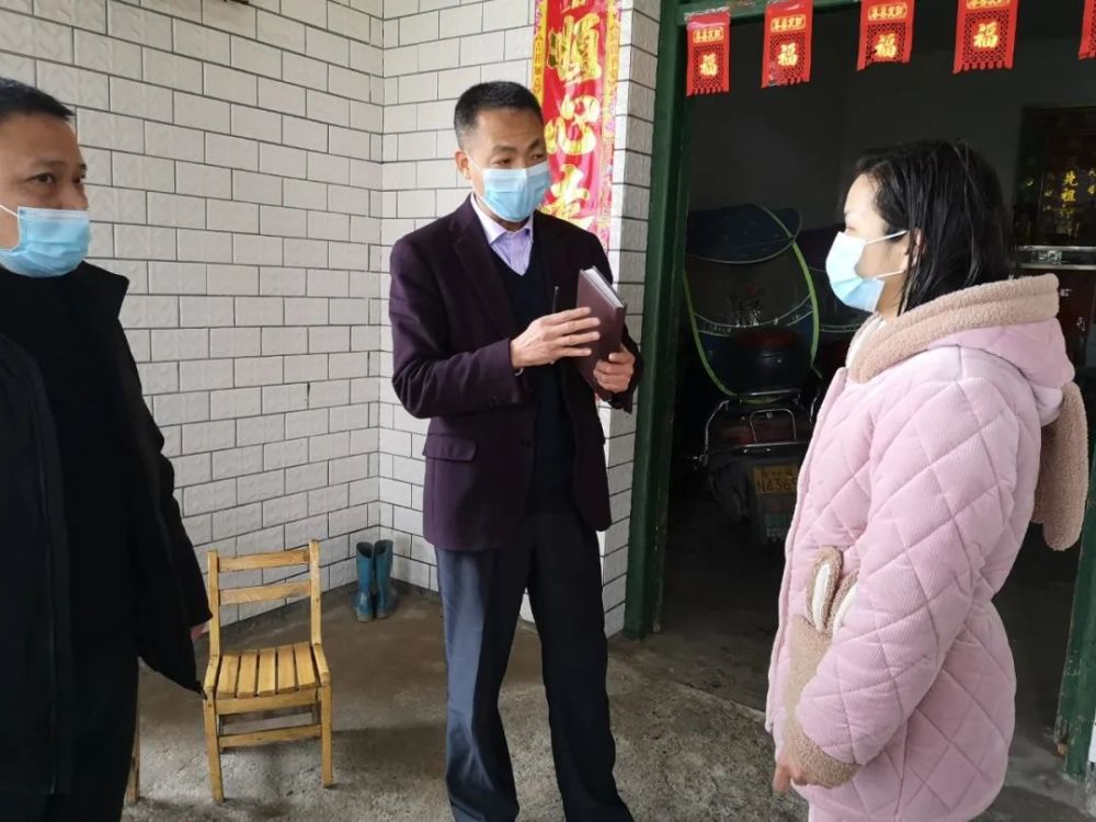 伍建春:冲锋在前筑牢疫情防控第一道防线