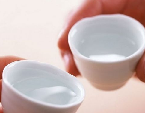 50岁教授一家三口患上胃癌，忌口4物，现在还来得及，胃也安全