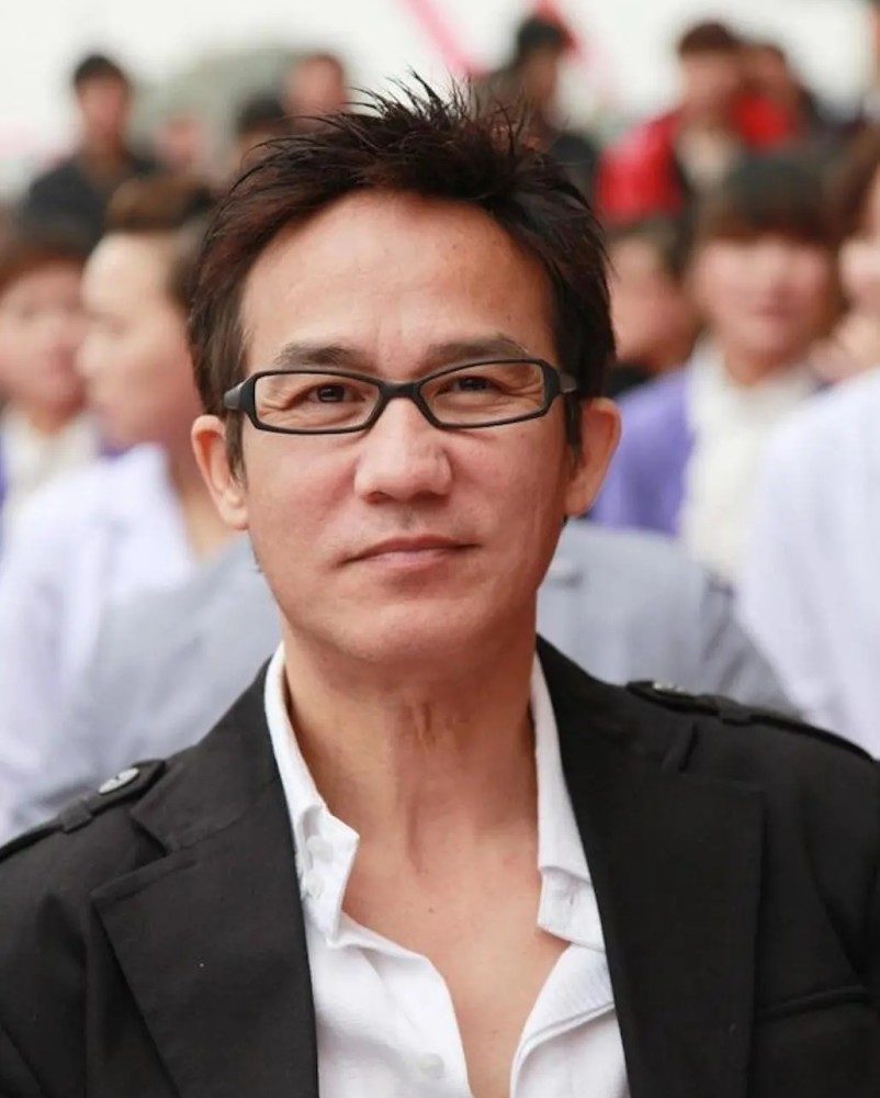 60岁李子雄,最帅反派,也是最酷正派,演艺生涯30余年仅