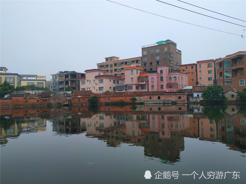 下面和大家走进:东莞东坑镇新门楼老村.看看里面保留着怎样的风景?
