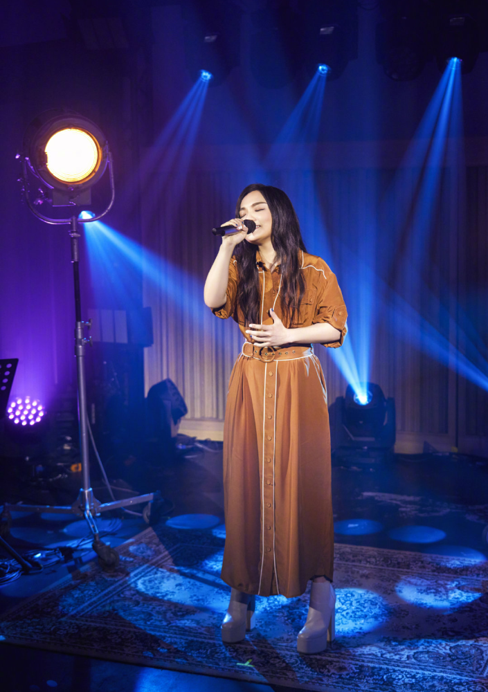 歌手2020 徐佳莹唱得真好听,这是一首十分特别的华语抒情歌曲,我感觉