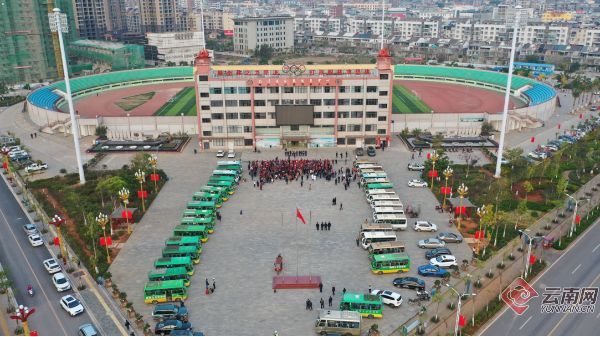 云南劳动人口_云南人口地理分布图(2)