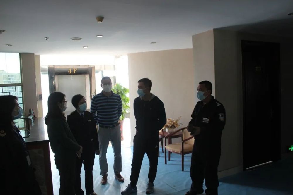多部门联动!民众镇对定点隔离观察酒店开展安全检查