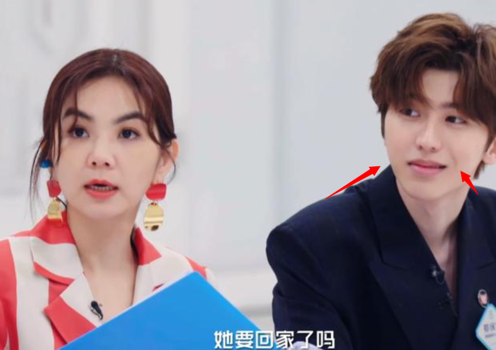 《青你2》虞书欣出场太可爱,蔡徐坤的宠溺脸亮了,这谁