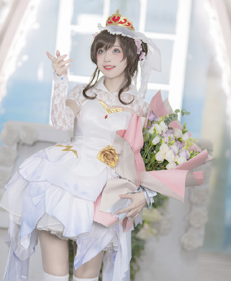 小姐姐cos花嫁小乔,看到周瑜大人,女网友:好想结婚