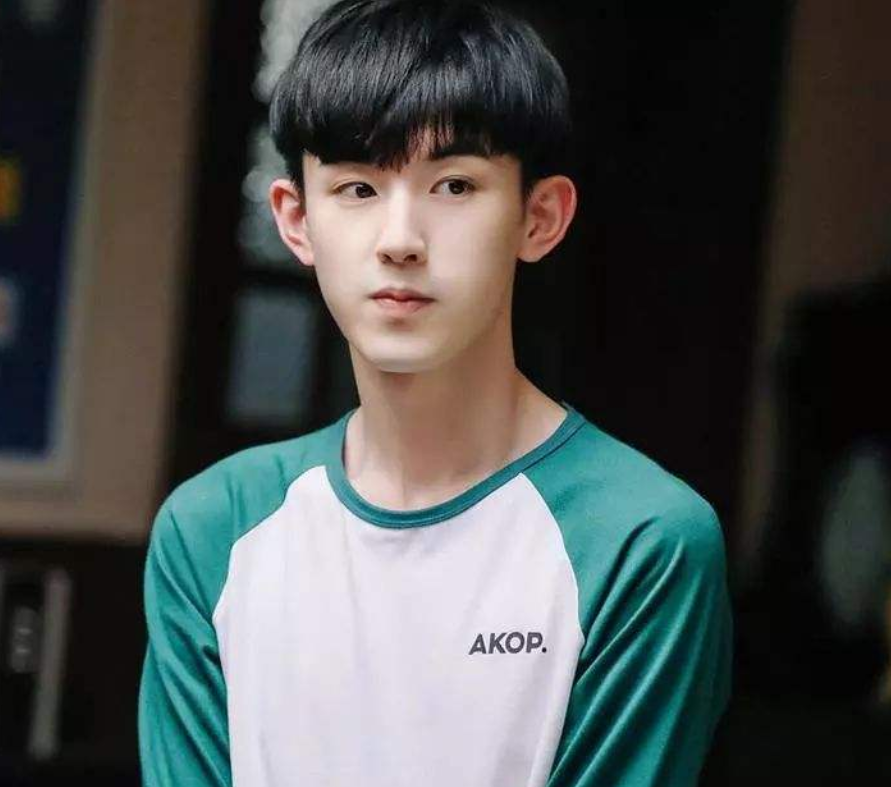 继《少年派》后,郭俊辰又一青春甜剧来袭,和女主cp感爆棚