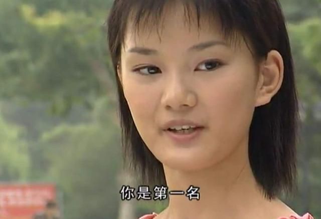 《红苹果乐园》女主馨子老的明显,暗沉肌肤和皱纹