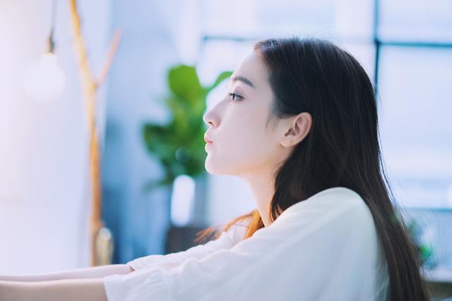 为什么大龄剩女反而比年龄小的女人更难追?这三个男人