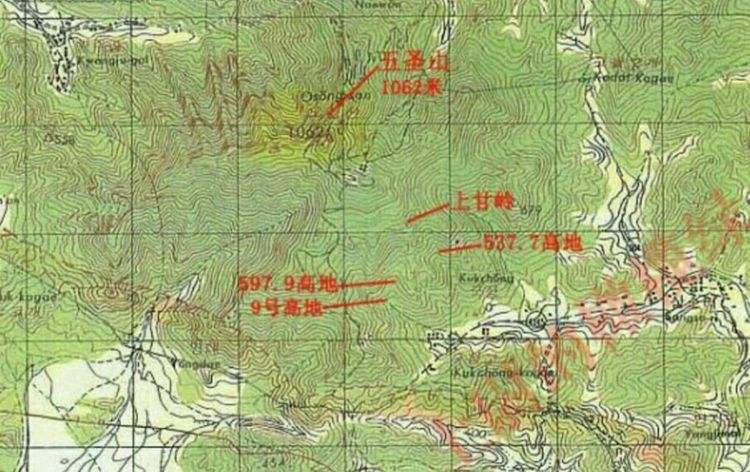 上甘岭,地处朝鲜中部,位于金化以北五圣山南麓,海拔1000多米,西瞰金