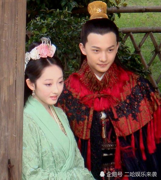 《红楼梦》导演眼光真好,当初的配角赵丽颖,黄轩,如今都是当红明星