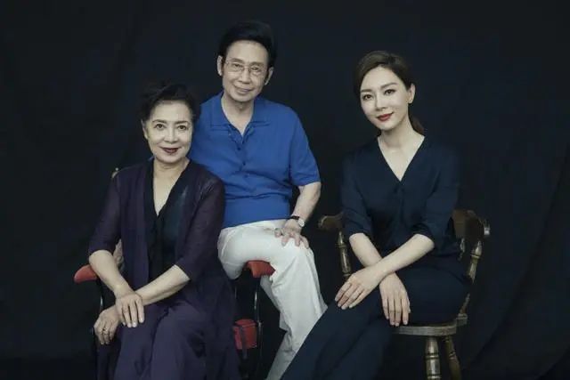 陈数近照,家世背景逆天,嫁二婚富豪钢琴家,为继子9年不生育