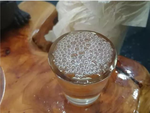 假酒能使人中毒,害了多少人,如何鉴别假酒?